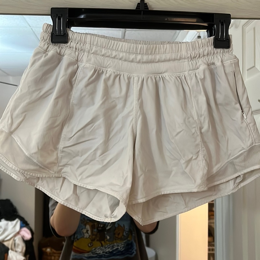 White lululemon hotty hot shorts